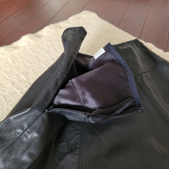 Joie Flounce Fit Flare Lambskin Leather Mini Skirt size S Black - Picture 3 of 6